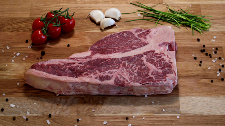 T-Bone Steak SchwarzHandel Rindfleisch Rindfleischprodukte Rindfleischprodukt Rindfleischerzeugnisse Rindfleischerzeugniss Beef BeefStore Premiumbeef